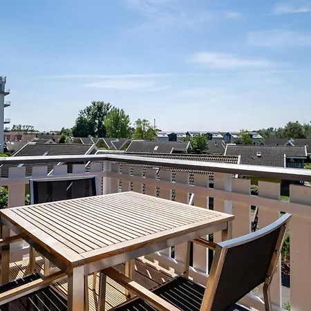 App Kapitaensdeck 404 - Hafendorf Mueritz * Rechlin